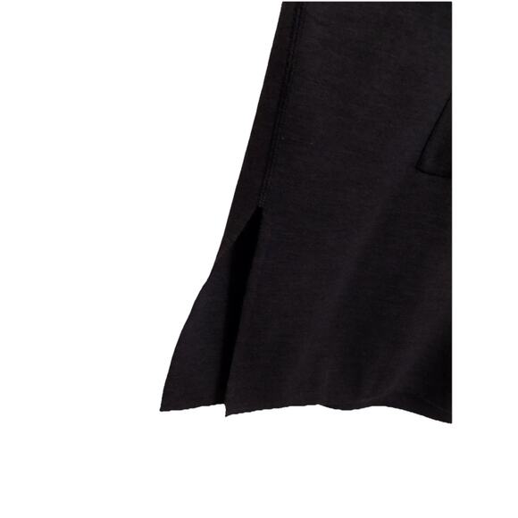 St. John poncho cape with fur collar size Medium NWT - Picture 4 of 16